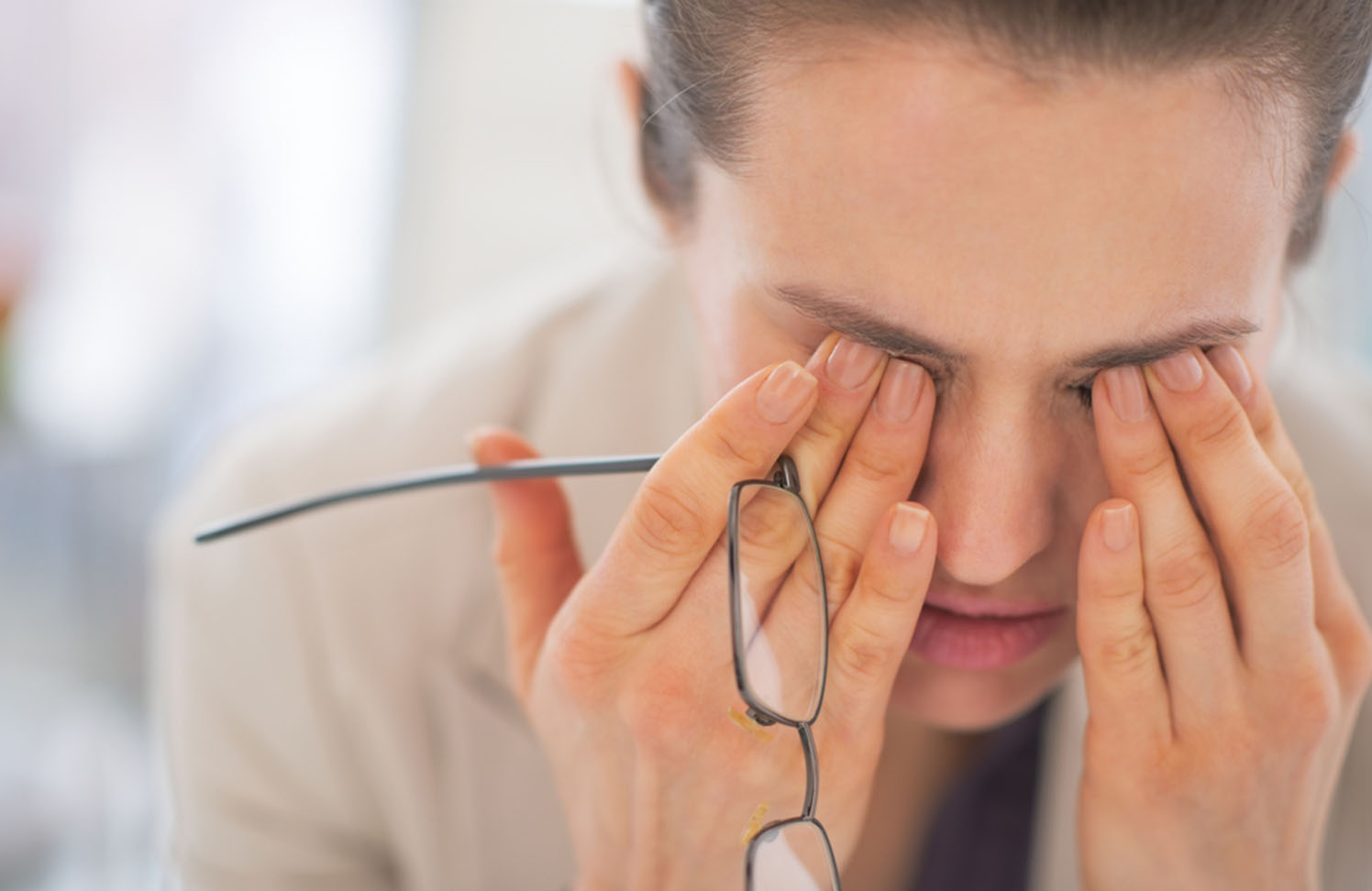 O que pode causar o descolamento da retina?